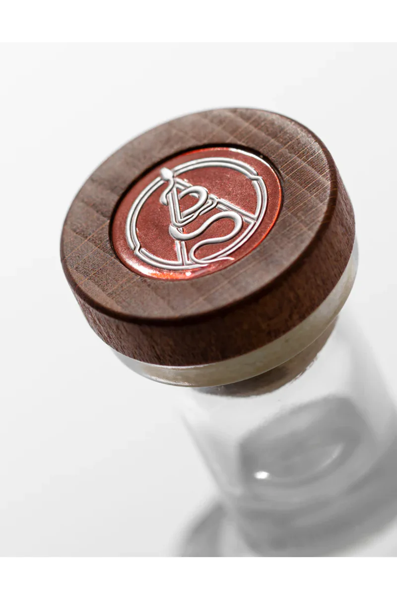Axia Extra Dry Greek Spirit - Image 3
